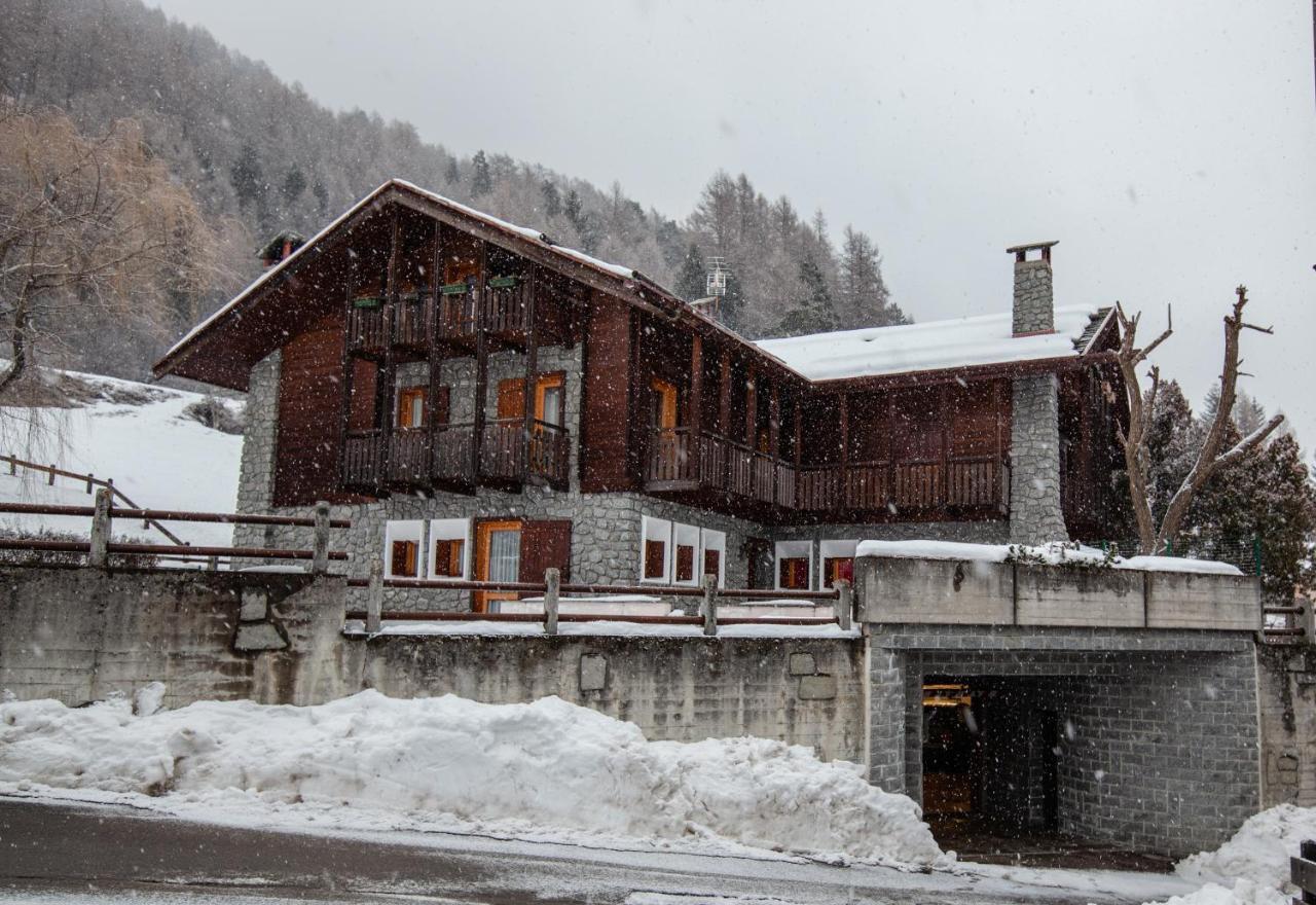 Chalet Bormio Terme Exterior photo